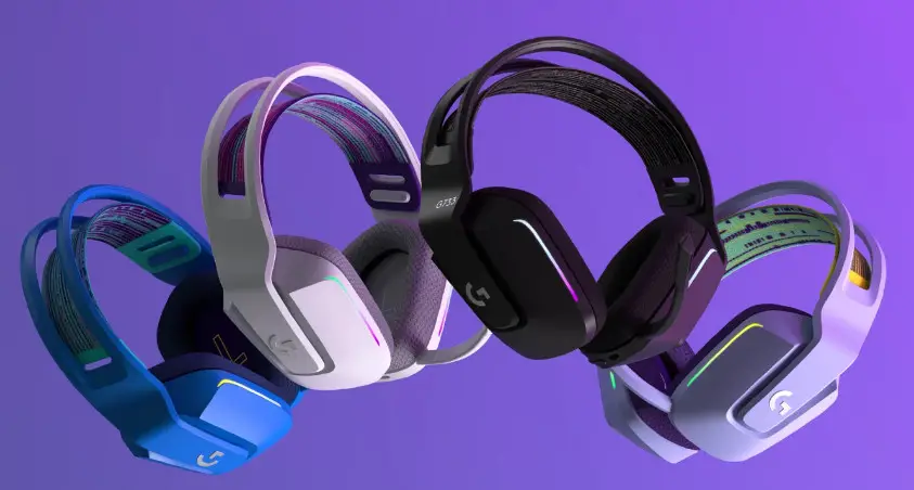 Logitech G733 Lightspeed has flexible suspension strap headband